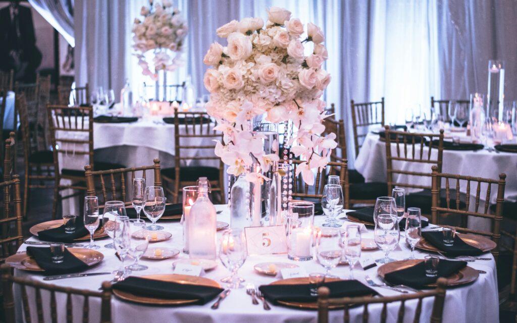 10 Reasons to Hire an Event Planner in Singapore, Dinner Table with a Flower Centerpiece
